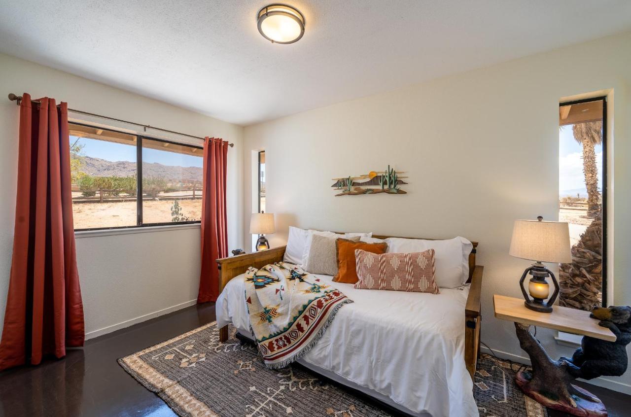 The Stargaze In Joshua Tree - Pool, Hot Tub, Views Villa Екстериор снимка